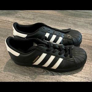 Like new adidas superstar shoes